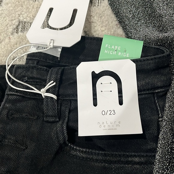 Flare High Rise - Picture 2 of 2